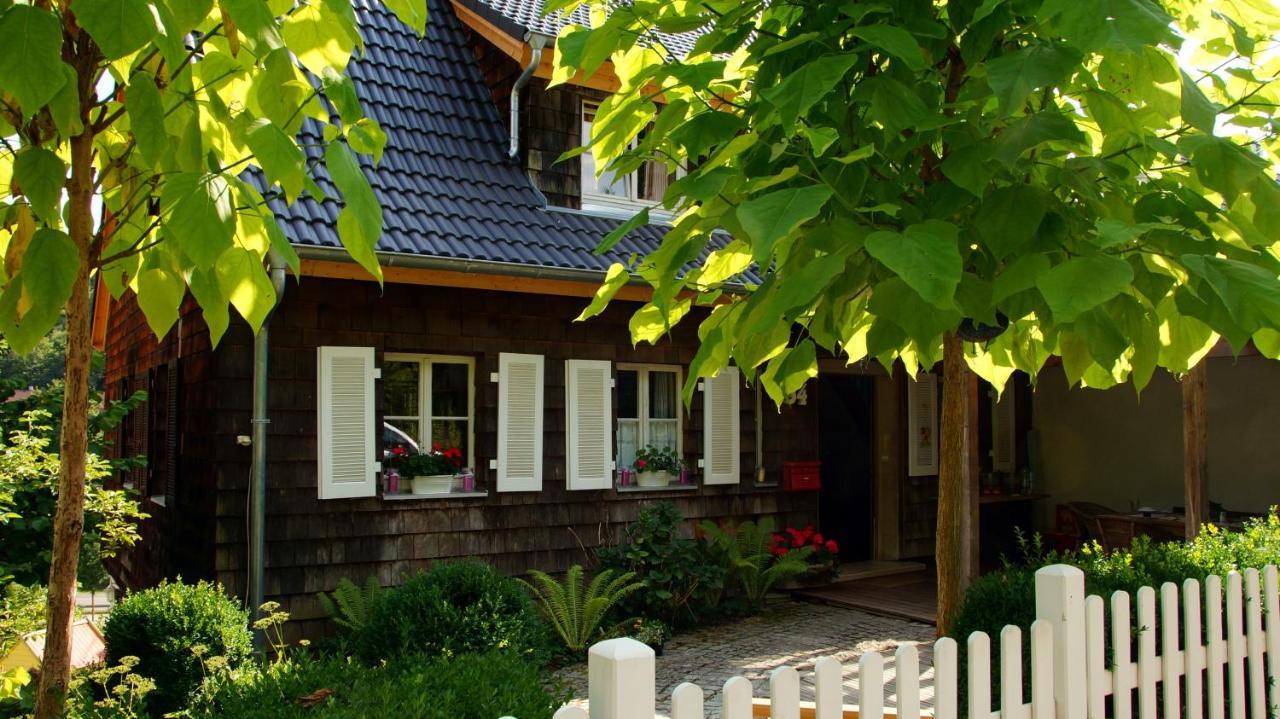 Sonnige 2-Zimmer Wohnung Mit Terrasse Und Garten Nagold Exterior photo